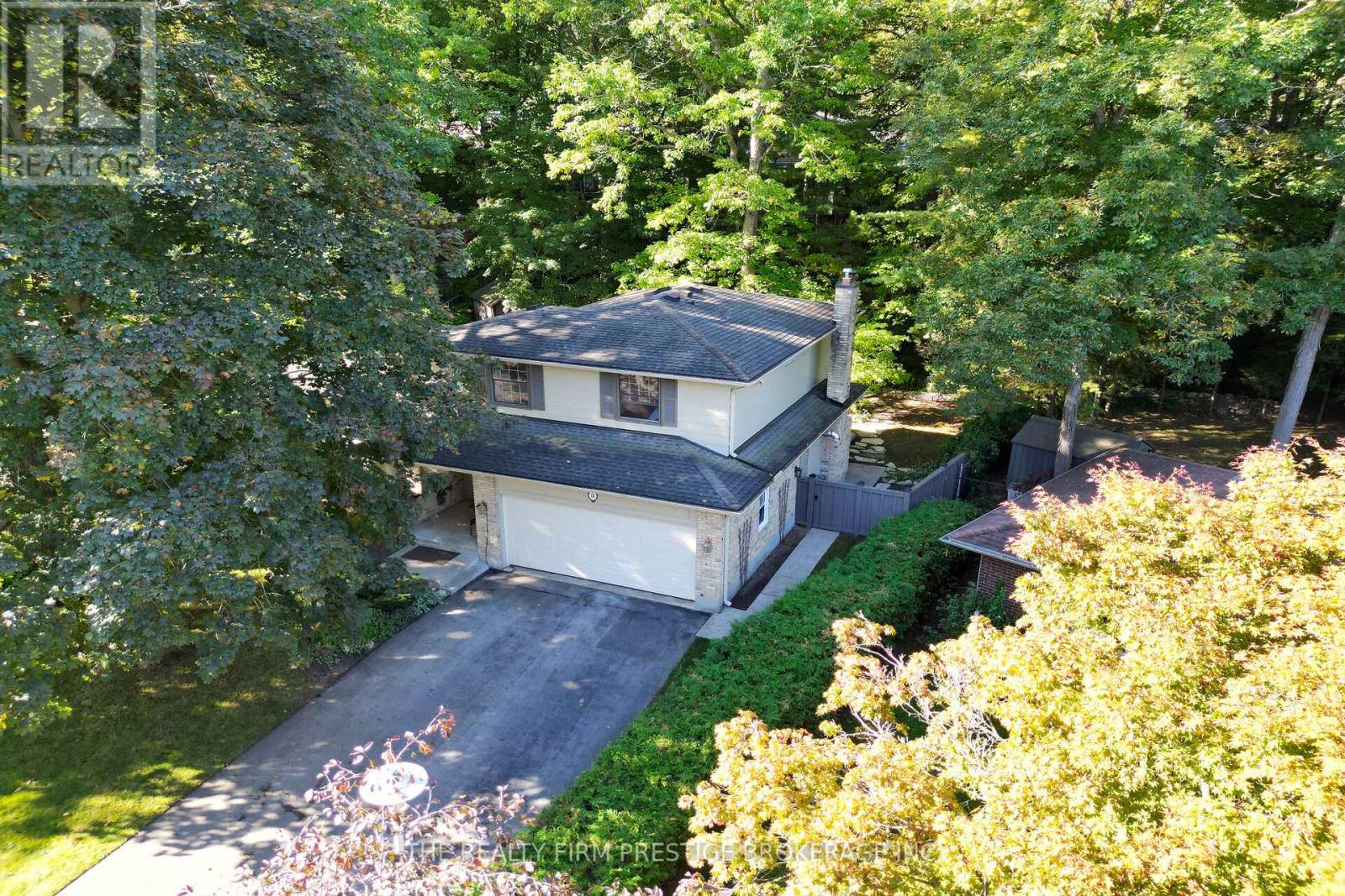 15 Rockford Crescent, London South, Ontario  N6K 3B5 - Photo 1 - X12438824
