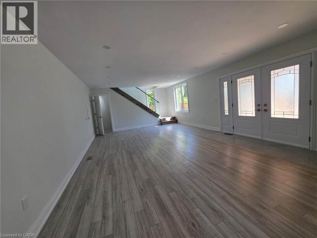 198 Victoria Street Unit# B, Waterdown, Ontario  L0R 2H0 - Photo 2 - 40775417