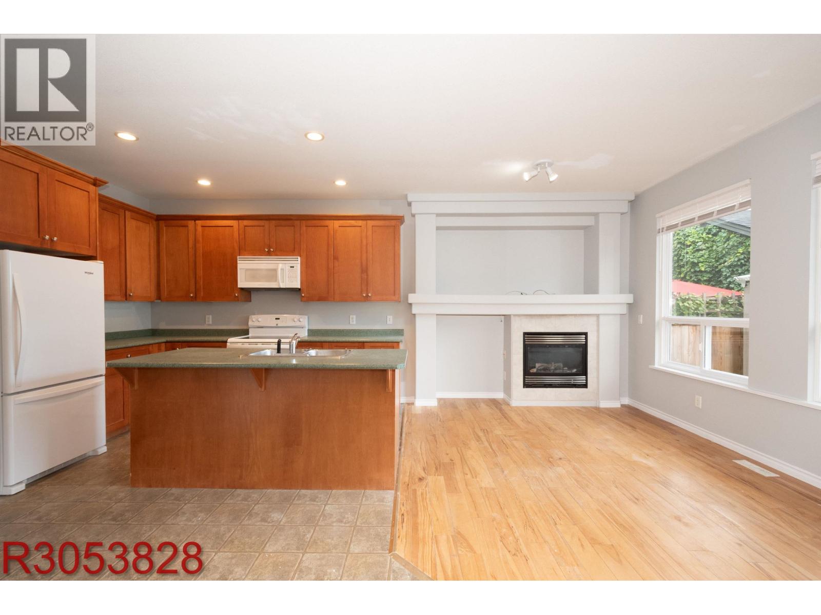 24105 102 Avenue, Maple Ridge, British Columbia  V2W 2A2 - Photo 10 - R3053828
