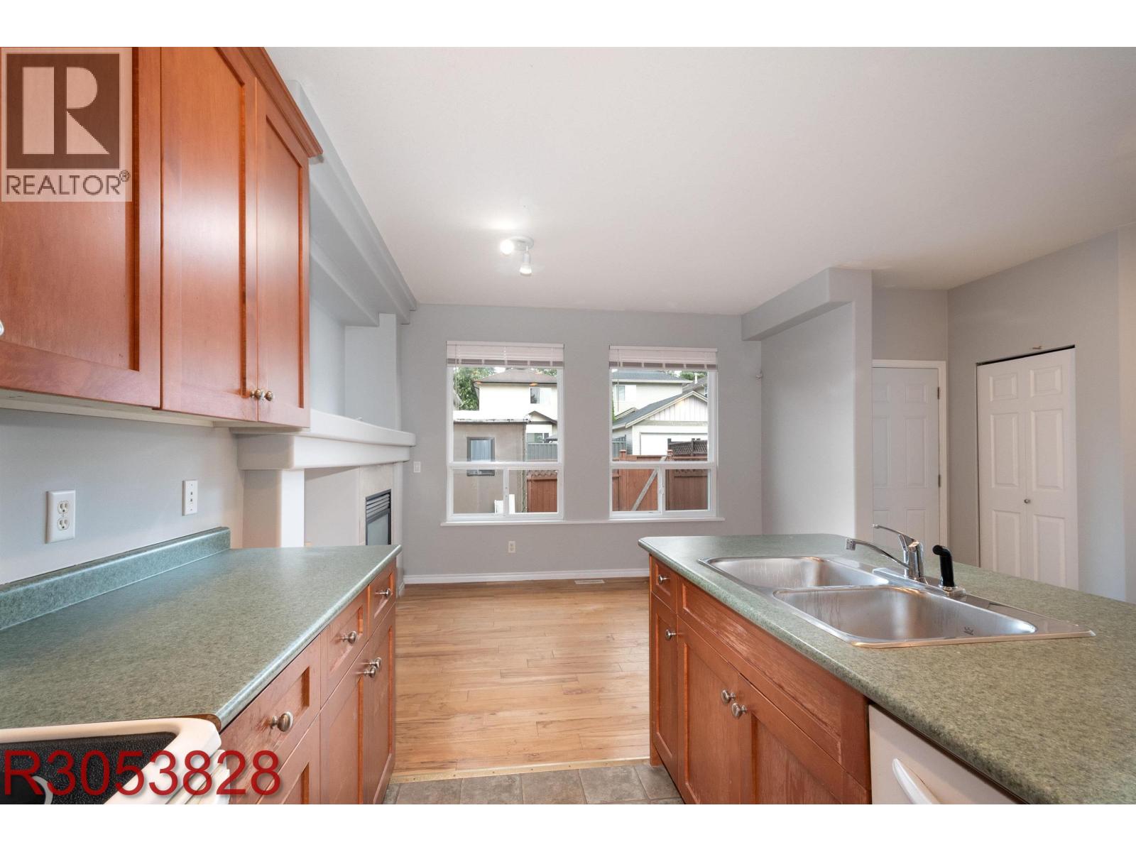 24105 102 Avenue, Maple Ridge, British Columbia  V2W 2A2 - Photo 16 - R3053828