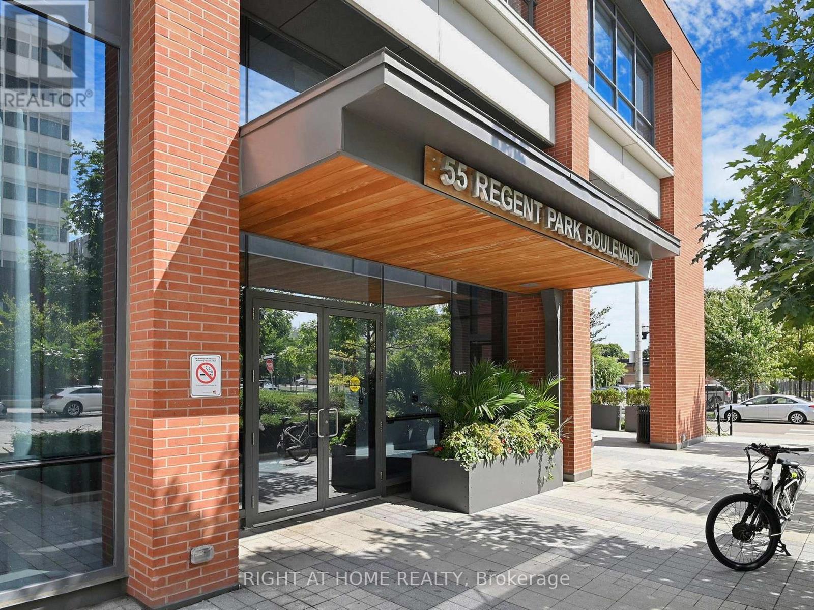 1407 - 55 Regent Park Boulevard, Toronto, Ontario  M5A 0C2 - Photo 29 - C12438907