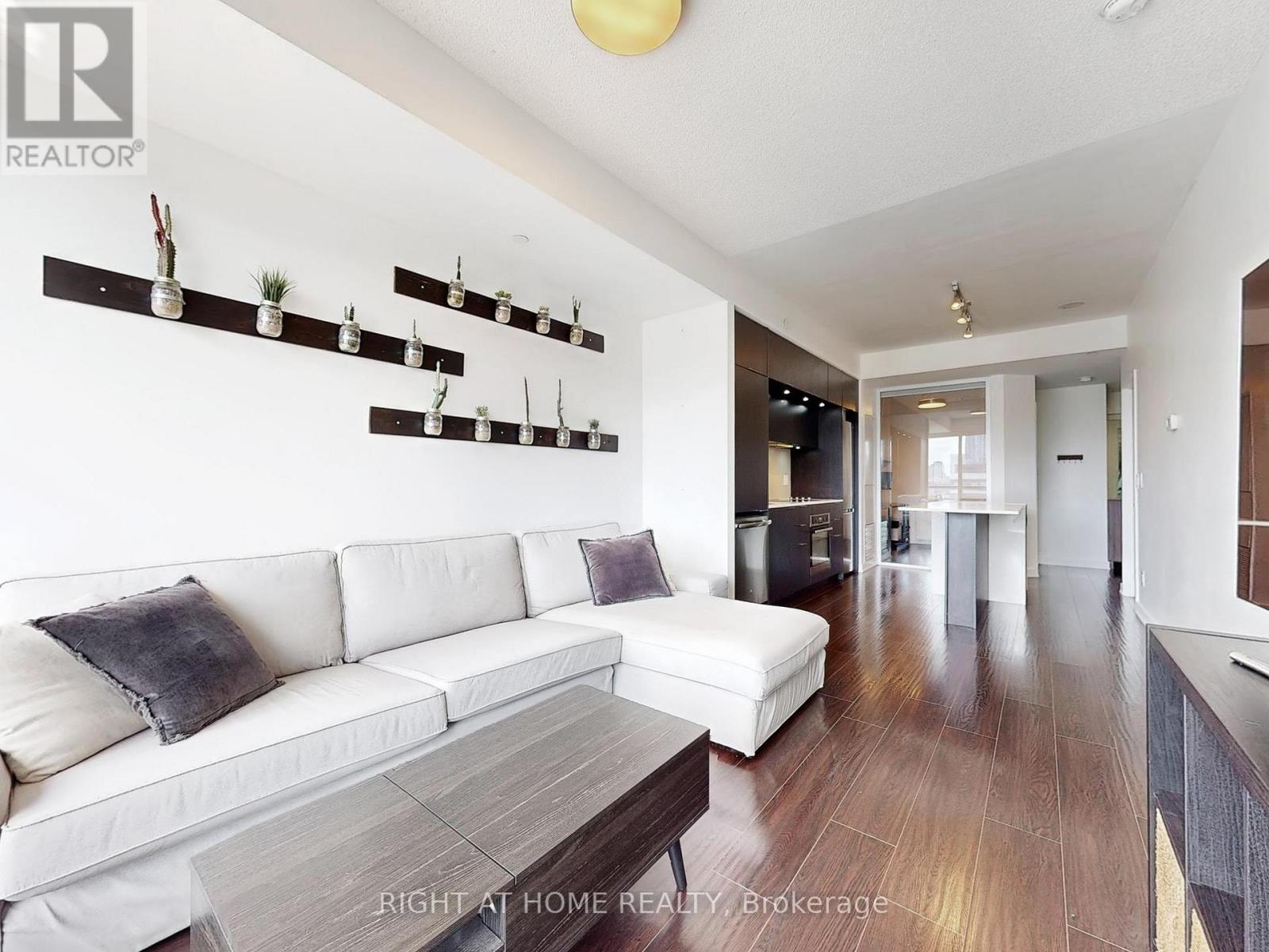 1407 - 55 Regent Park Boulevard, Toronto, Ontario  M5A 0C2 - Photo 4 - C12438907
