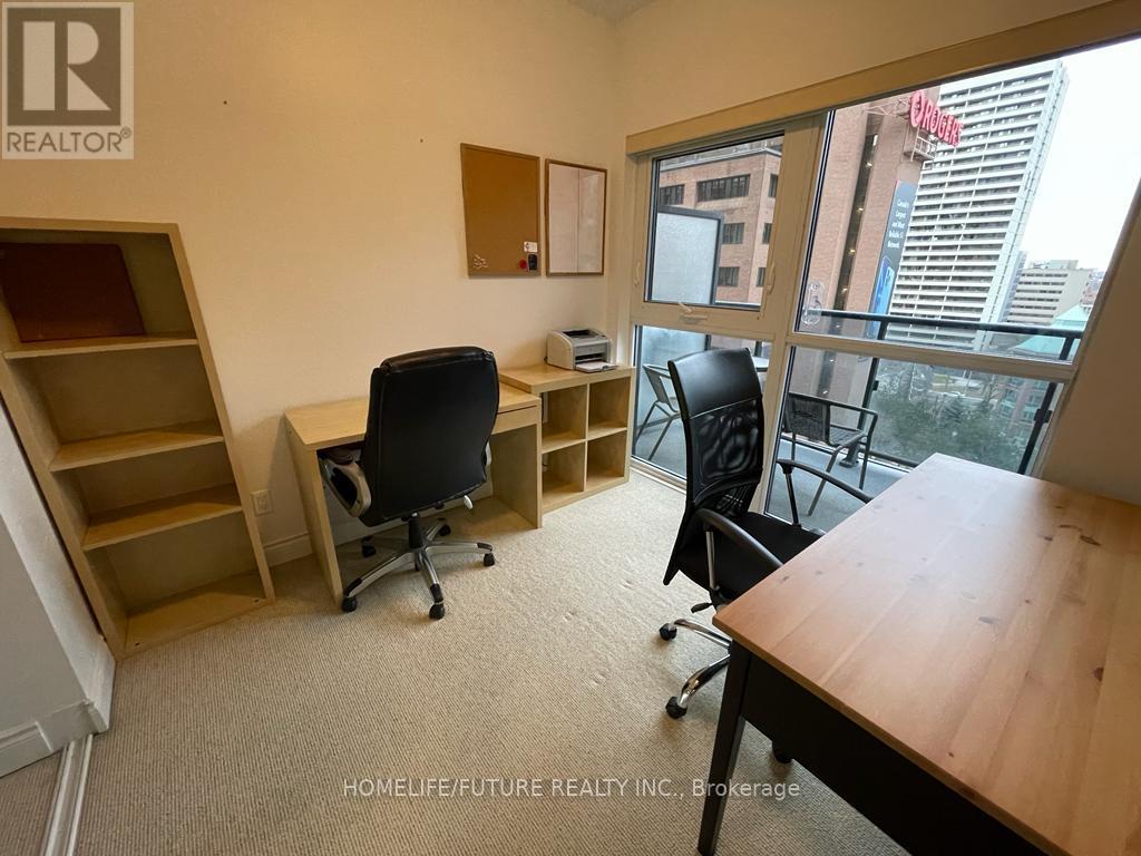 1002 - 28 Ted Rogers Way, Toronto, Ontario  M4Y 2J4 - Photo 7 - C12438938