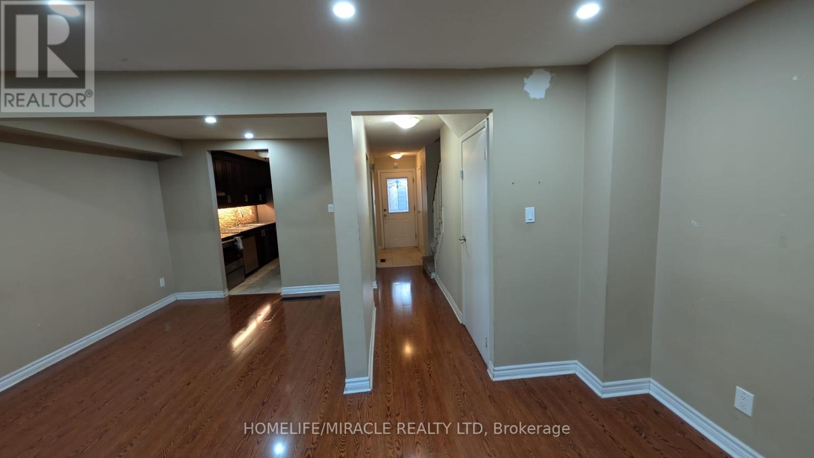 107 Jacob Fisher Drive, Toronto, Ontario  M1B 4L9 - Photo 6 - E12438926