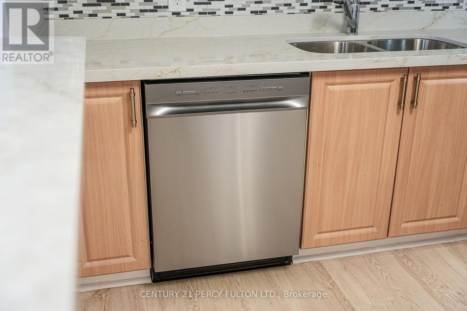 710 - 711 Rossland Road Nw, Whitby (Pringle Creek), Ontario  L1N 8Z1 - Photo 10 - E12438927