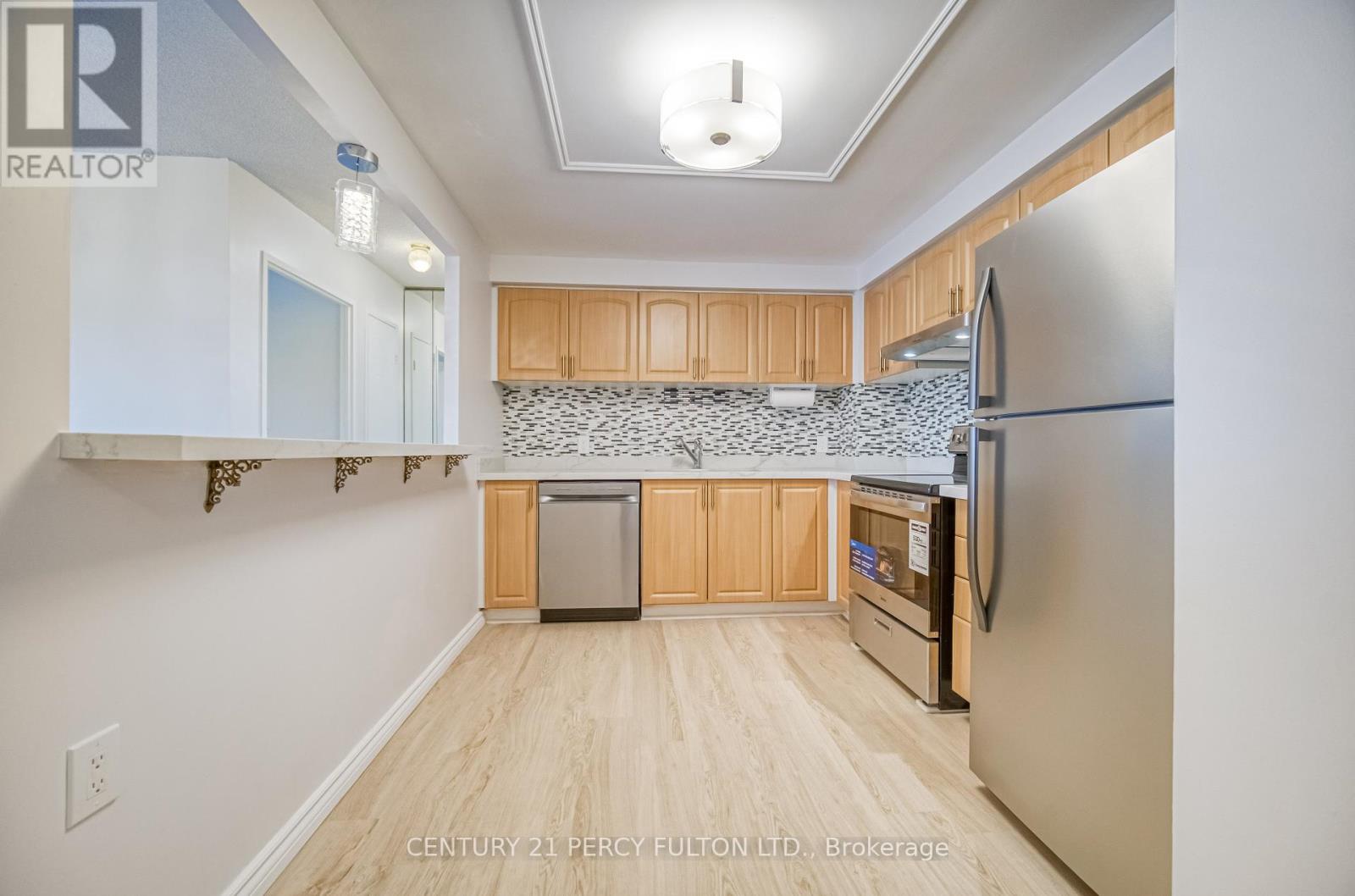 710 - 711 Rossland Road Nw, Whitby (Pringle Creek), Ontario  L1N 8Z1 - Photo 6 - E12438927