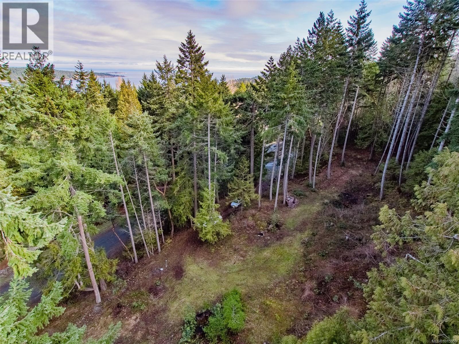 8439 Lisa Lane, Lantzville, British Columbia  V0R 2H0 - Photo 6 - 1015558