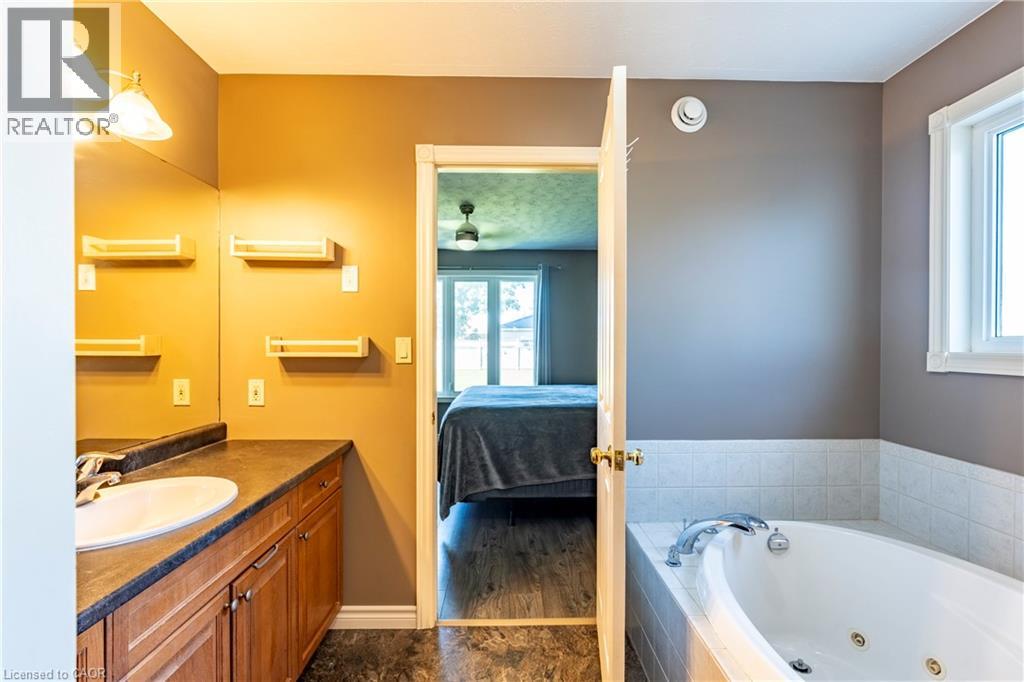 1093 Walker Street, Howick, Ontario  N0G 2X0 - Photo 26 - 40775609