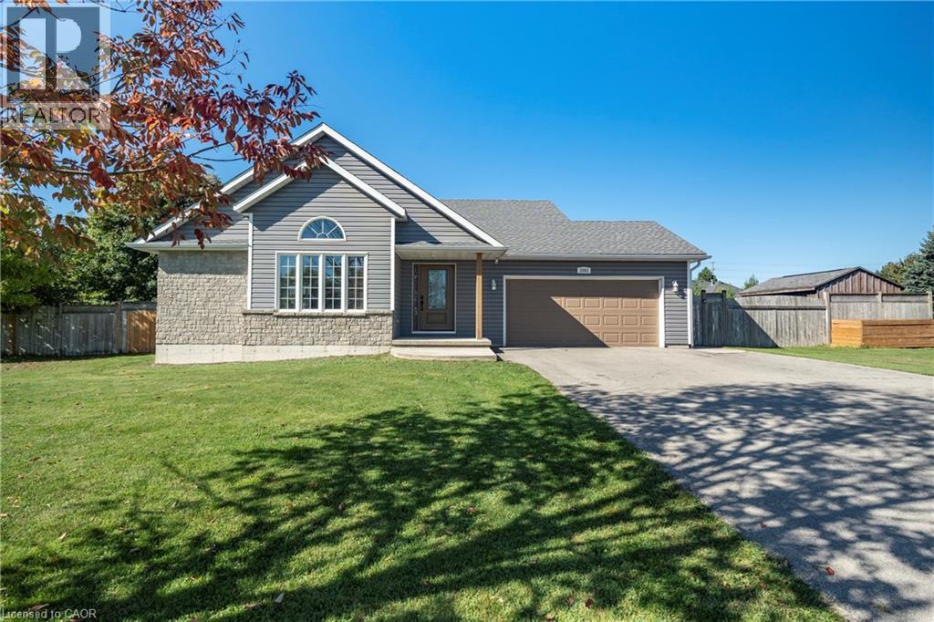 1093 WALKER Street, Howick, Ontario
