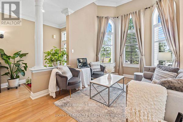 32 Albert Roffey Crescent, Markham, Ontario  L6B 0H1 - Photo 12 - N12438901