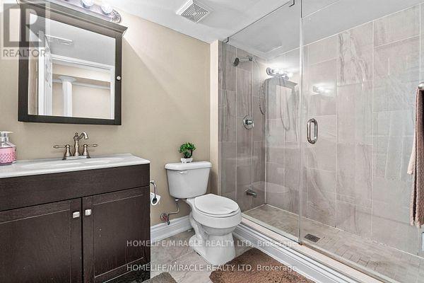32 Albert Roffey Crescent, Markham, Ontario  L6B 0H1 - Photo 16 - N12438901