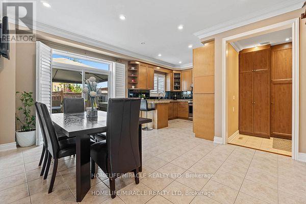 32 Albert Roffey Crescent, Markham, Ontario  L6B 0H1 - Photo 19 - N12438901