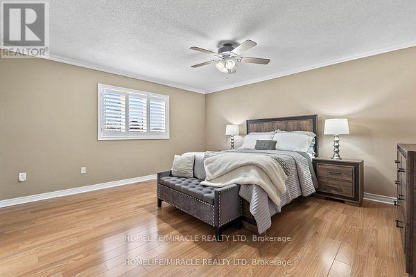 32 Albert Roffey Crescent, Markham, Ontario  L6B 0H1 - Photo 35 - N12438901