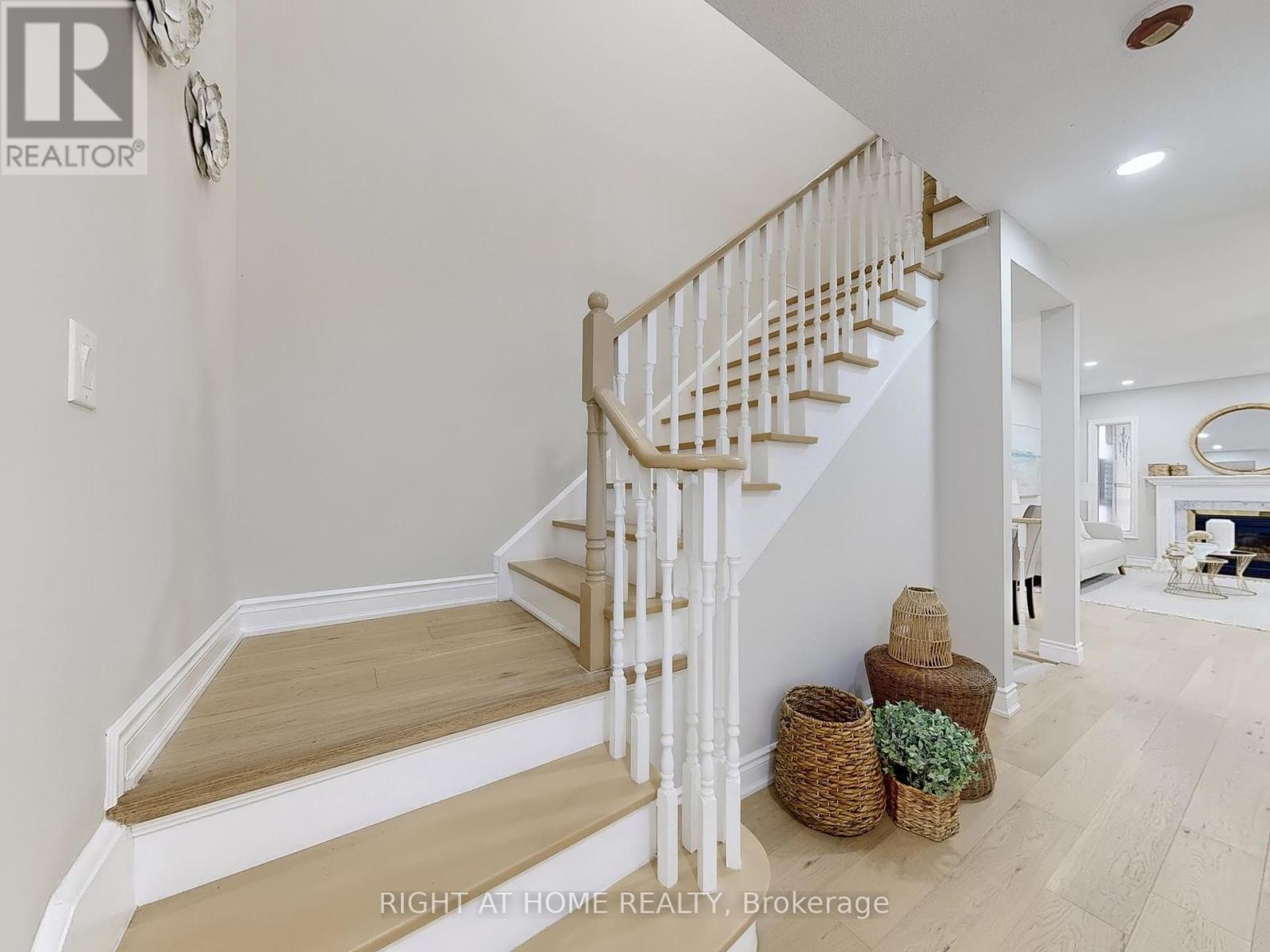 19 Indigo Street, Richmond Hill, Ontario  L4S 1W2 - Photo 13 - N12438913