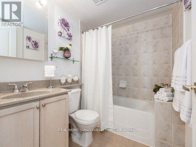 1406 - 4879 Kimbermount Avenue, Mississauga, Ontario  L5M 7R8 - Photo 8 - W12438899