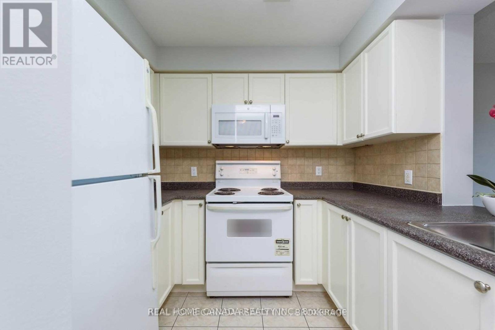 1406 - 4879 Kimbermount Avenue, Mississauga, Ontario  L5M 7R8 - Photo 9 - W12438899