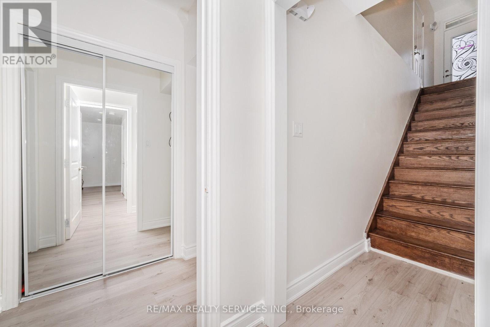 2 Magical Road, Brampton, Ontario  L7A 4R1 - Photo 14 - W12438915
