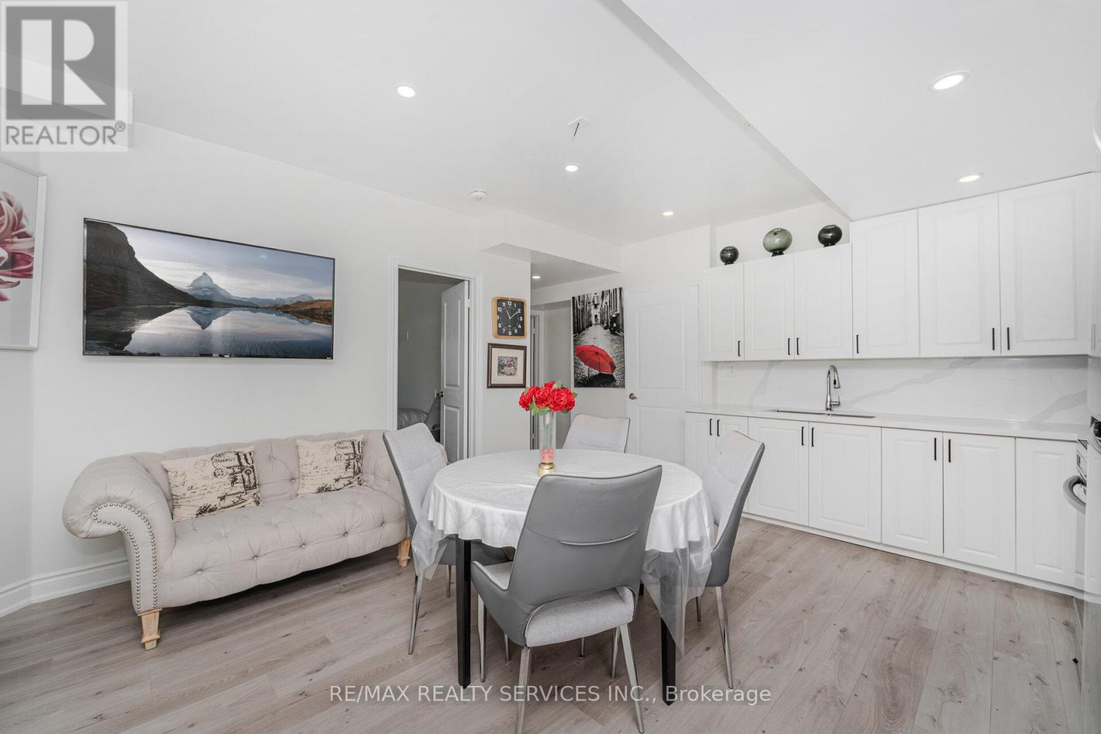 2 Magical Road, Brampton, Ontario  L7A 4R1 - Photo 19 - W12438915