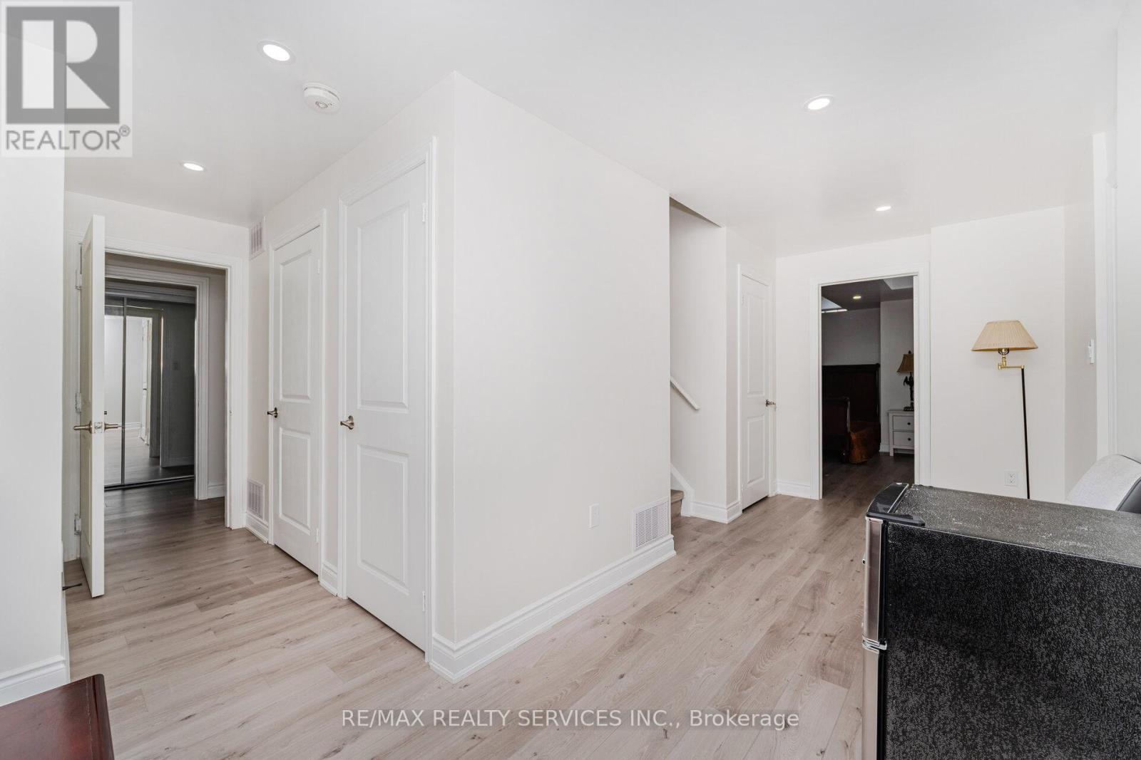 2 Magical Road, Brampton, Ontario  L7A 4R1 - Photo 26 - W12438915