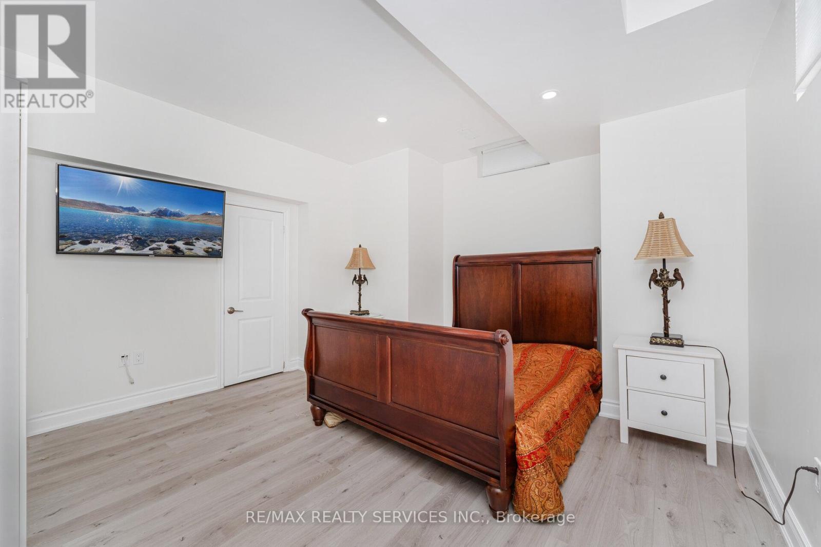2 Magical Road, Brampton, Ontario  L7A 4R1 - Photo 28 - W12438915