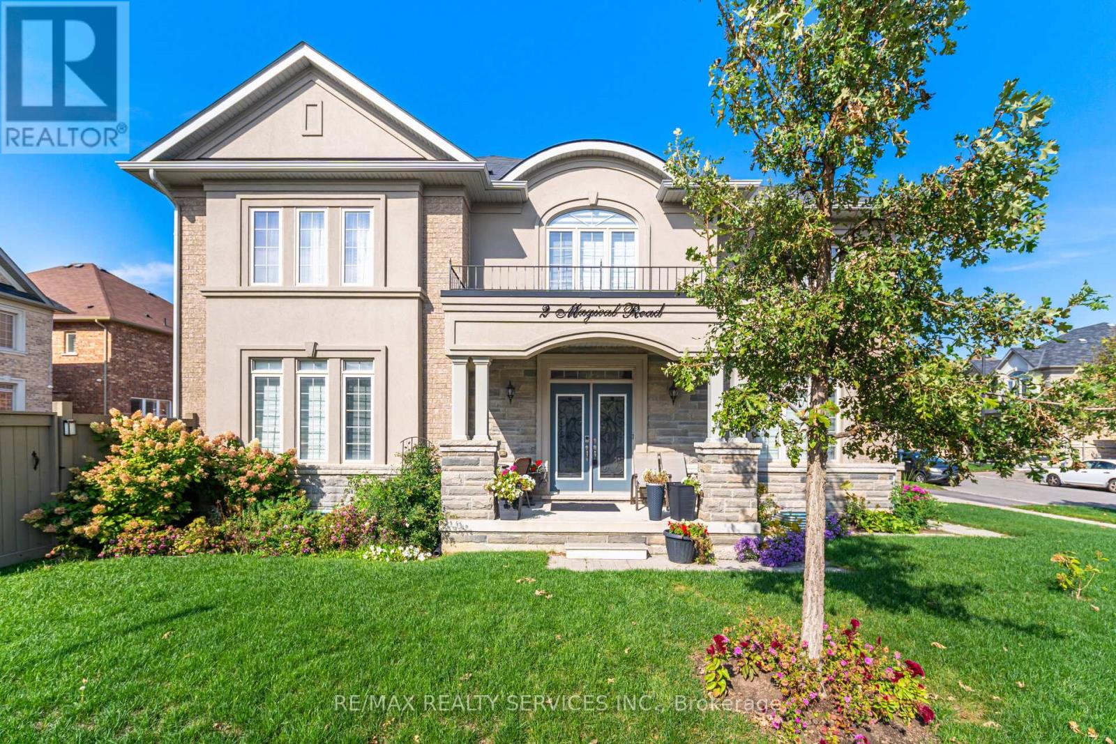 2 Magical Road, Brampton, Ontario  L7A 4R1 - Photo 3 - W12438915