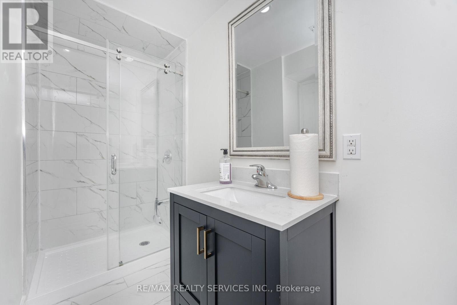 2 Magical Road, Brampton, Ontario  L7A 4R1 - Photo 32 - W12438915