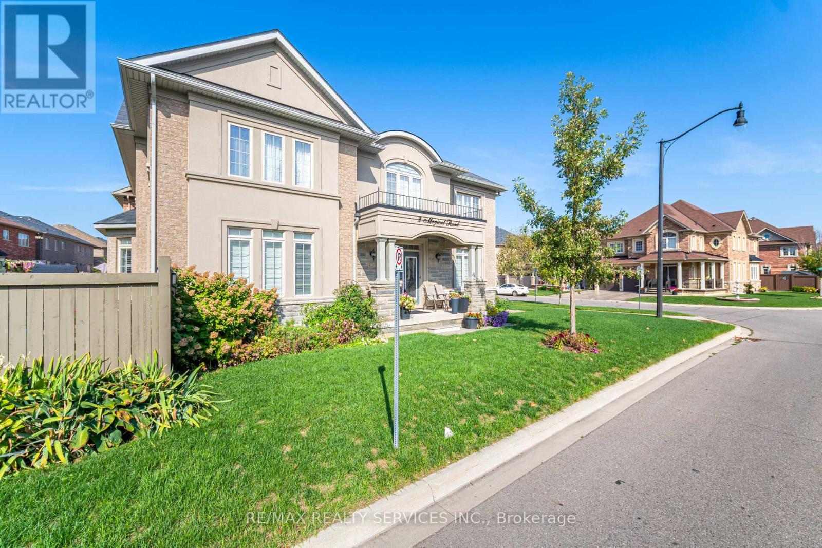 2 Magical Road, Brampton, Ontario  L7A 4R1 - Photo 5 - W12438915