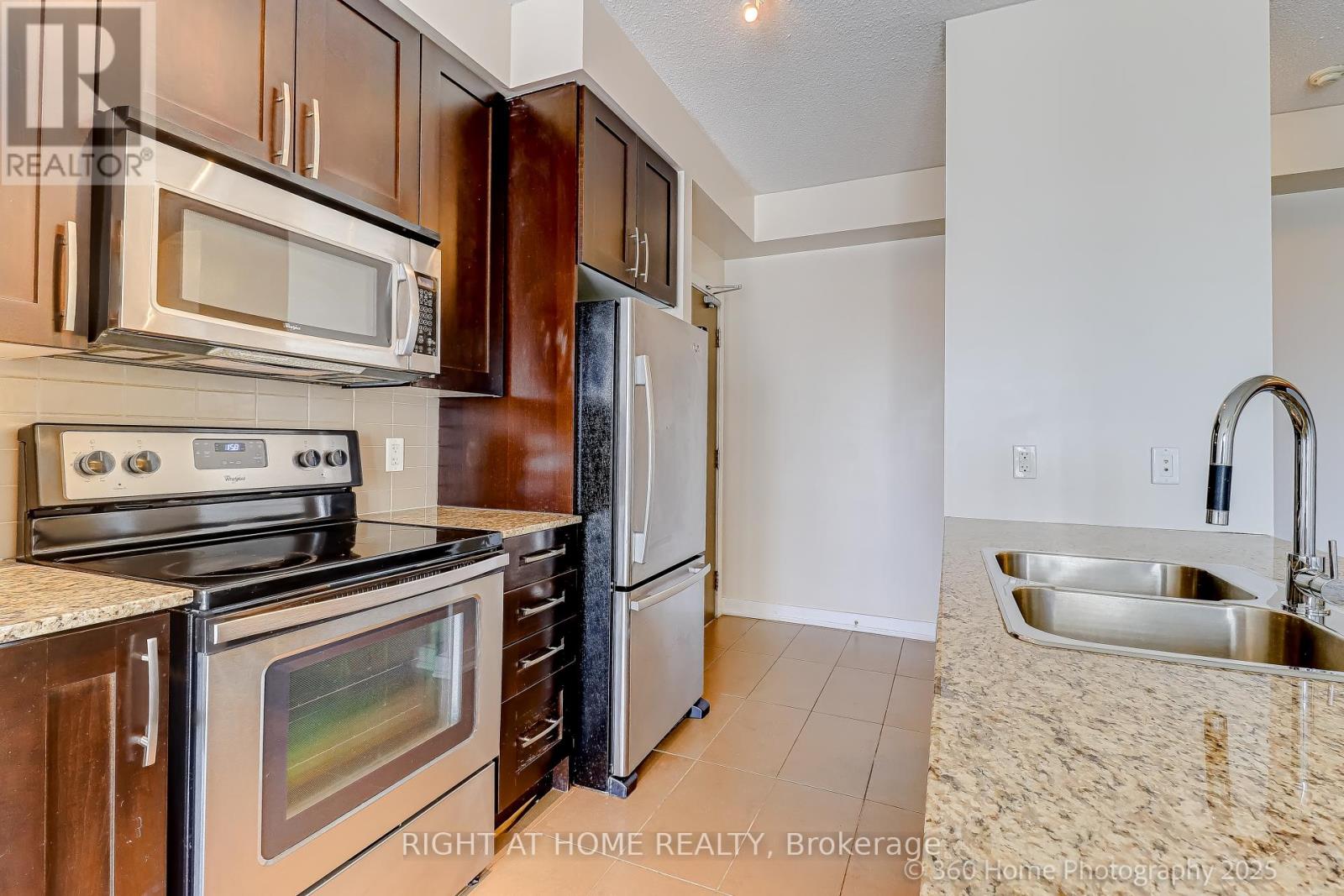 3501 - 4065 Brickstone Mews, Mississauga, Ontario  L5B 0G3 - Photo 11 - W12438925
