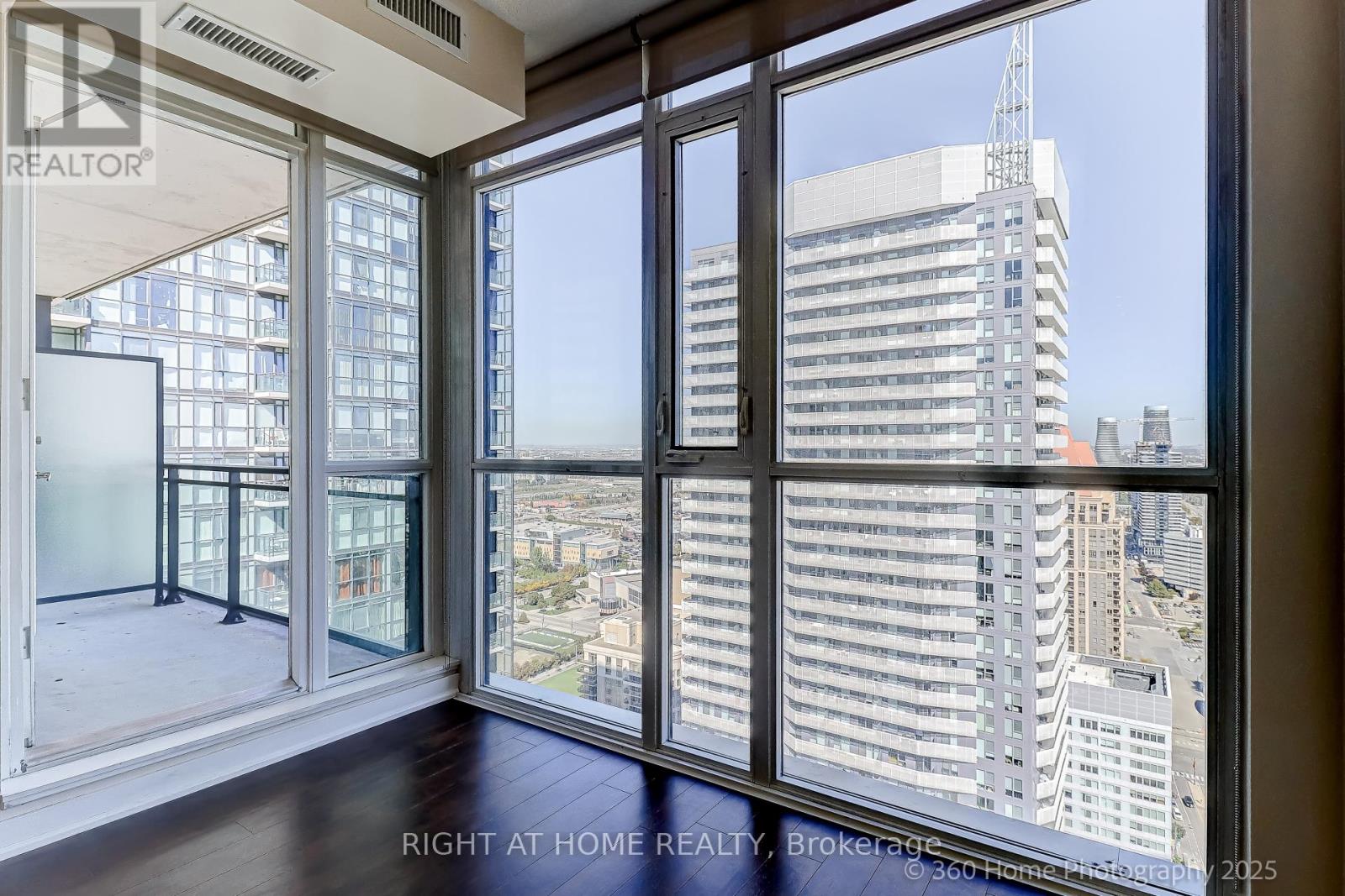 3501 - 4065 Brickstone Mews, Mississauga, Ontario  L5B 0G3 - Photo 12 - W12438925
