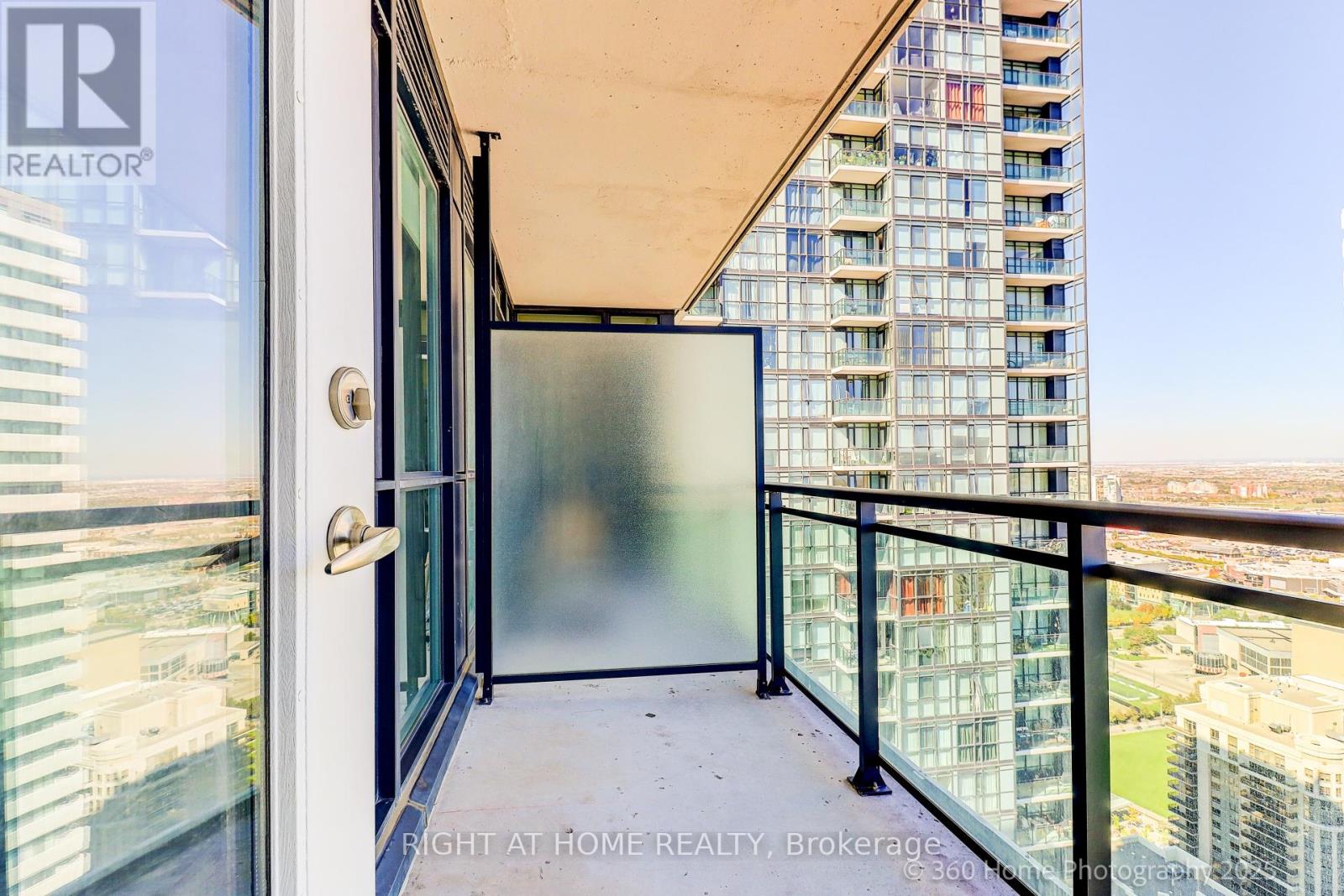 3501 - 4065 Brickstone Mews, Mississauga, Ontario  L5B 0G3 - Photo 16 - W12438925