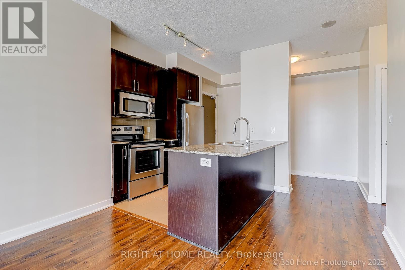 3501 - 4065 Brickstone Mews, Mississauga, Ontario  L5B 0G3 - Photo 6 - W12438925