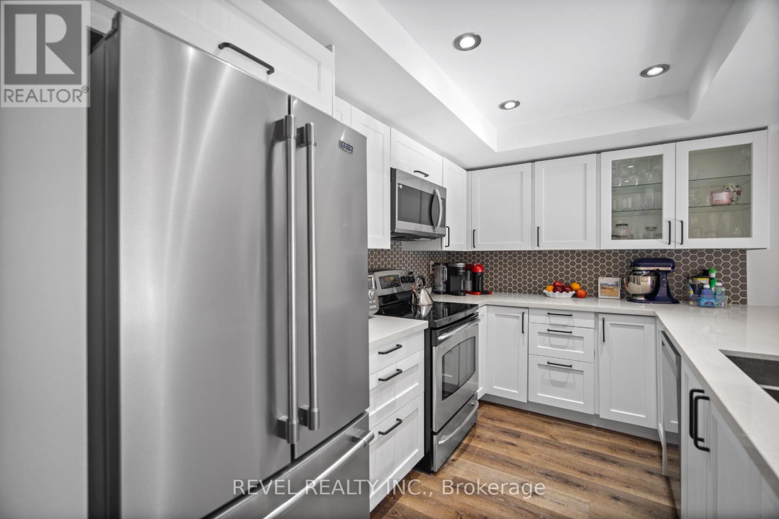 3 - 2058 Brant Street, Burlington (Tyandaga), Ontario  L7P 3A6 - Photo 15 - W12438937