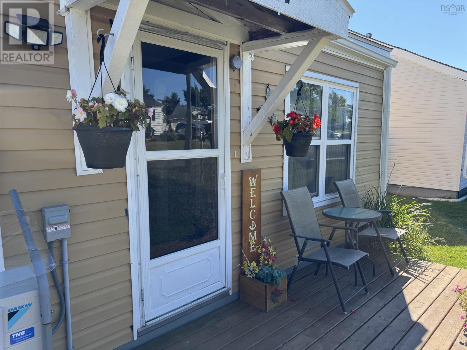 87 Chestnut Street, Pictou, Nova Scotia  B0K 1H0 - Photo 2 - 202522557