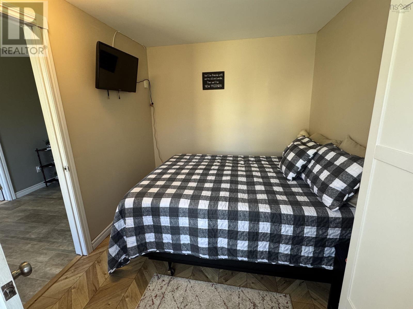 87 Chestnut Street, Pictou, Nova Scotia  B0K 1H0 - Photo 5 - 202522557