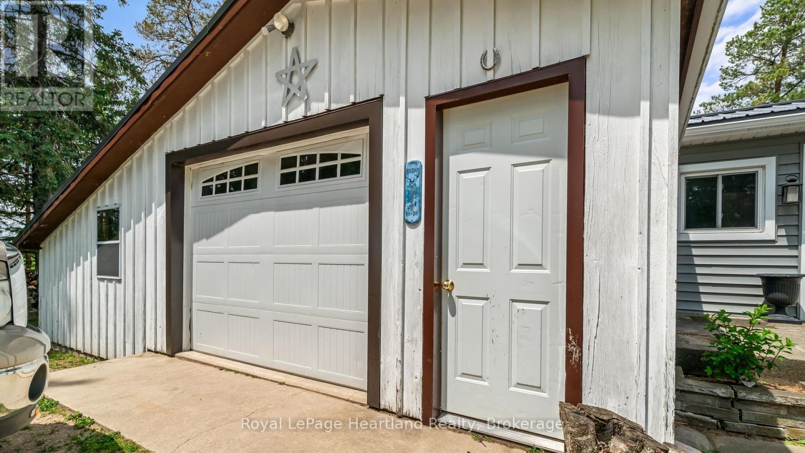 341149 Grey Rd 28, West Grey, Ontario  N4N 3B9 - Photo 9 - X12438958