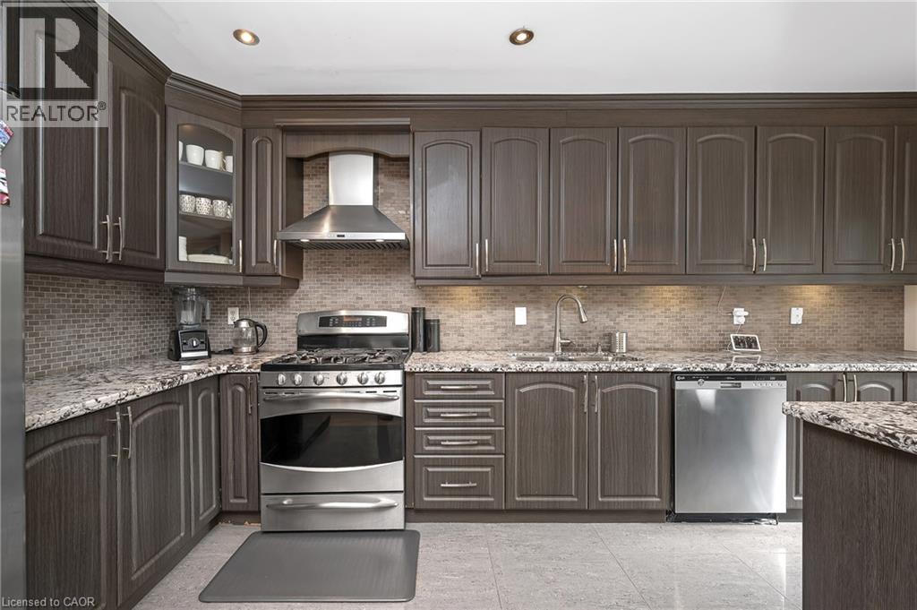 1210 Sandpiper Road, Oakville, Ontario  L6M 3S3 - Photo 20 - 40773212