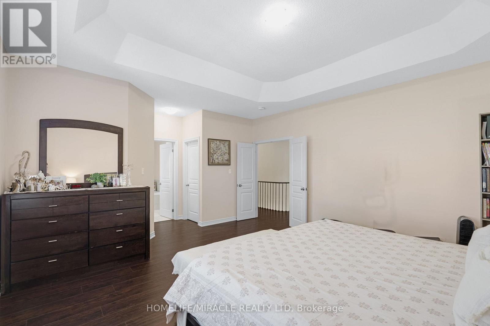 26 Fitzgibson Street, Brampton, Ontario  L6Y 0H8 - Photo 19 - W12436957