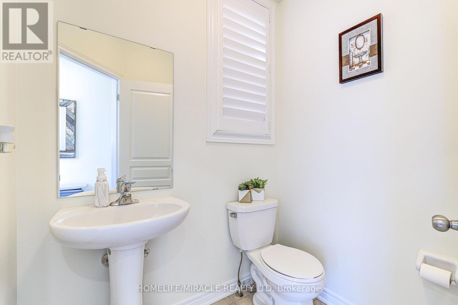 26 Fitzgibson Street, Brampton, Ontario  L6Y 0H8 - Photo 15 - W12436957