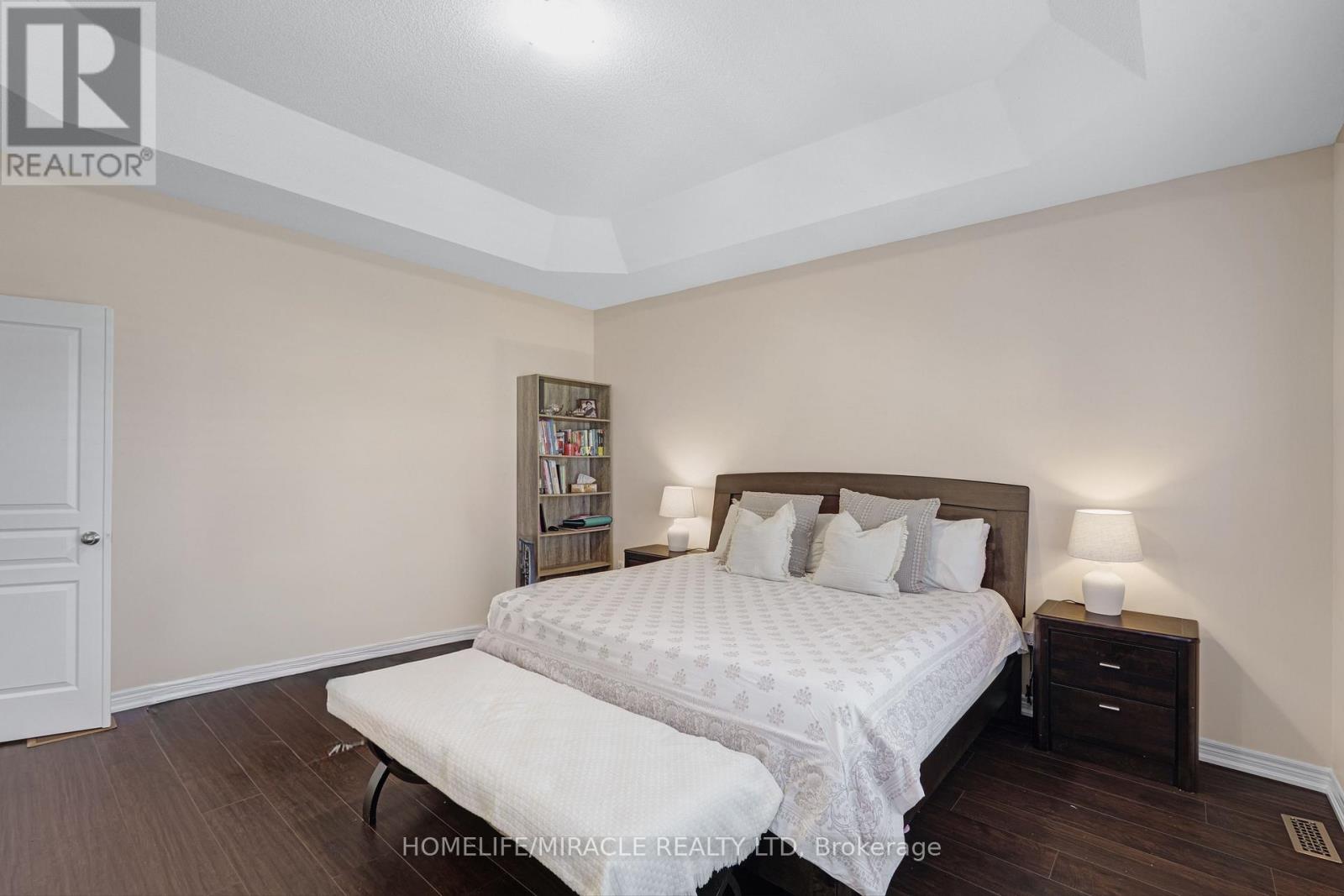 26 Fitzgibson Street, Brampton, Ontario  L6Y 0H8 - Photo 20 - W12436957