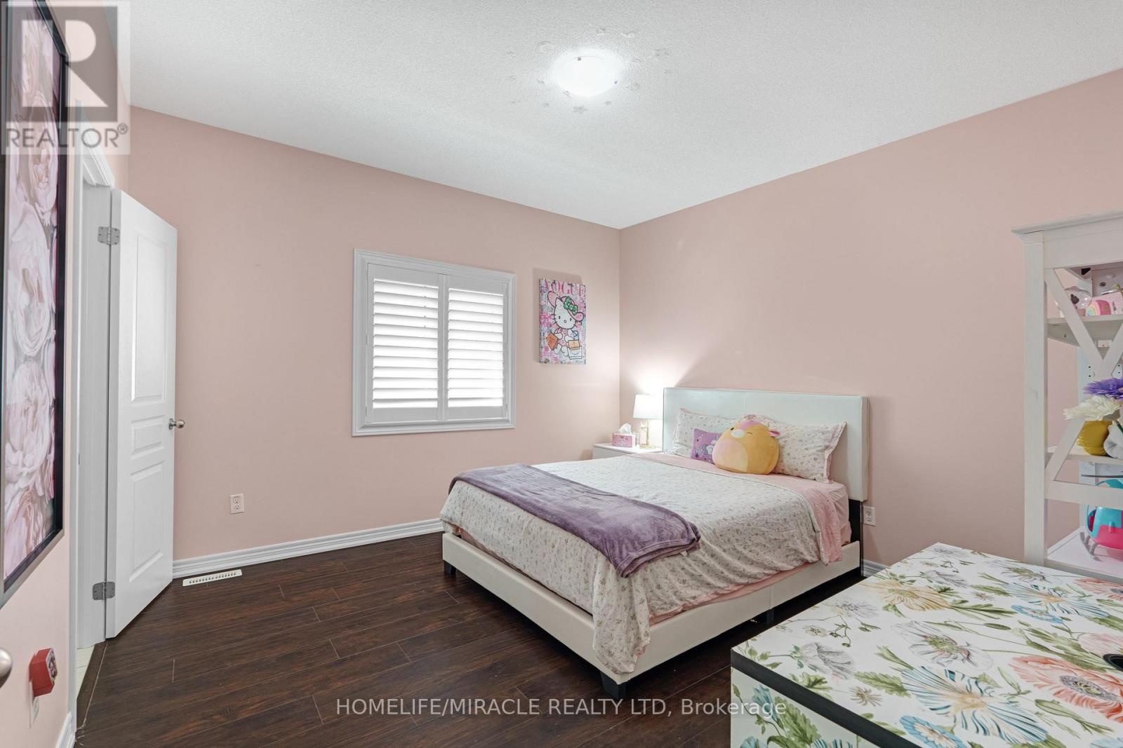 26 Fitzgibson Street, Brampton, Ontario  L6Y 0H8 - Photo 25 - W12436957