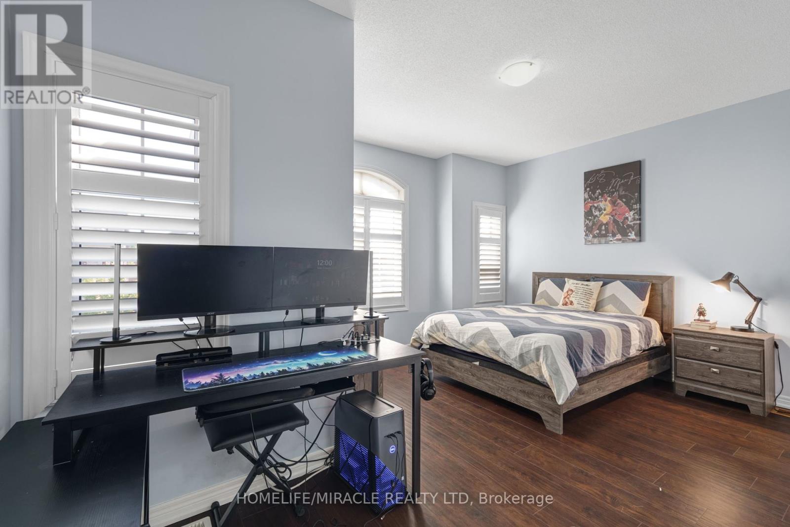 26 Fitzgibson Street, Brampton, Ontario  L6Y 0H8 - Photo 32 - W12436957