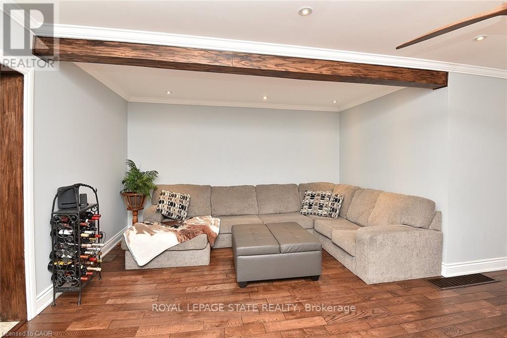 293 Fairfield Avenue, Hamilton (Homeside), Ontario  L8H 5H5 - Photo 12 - X12438900
