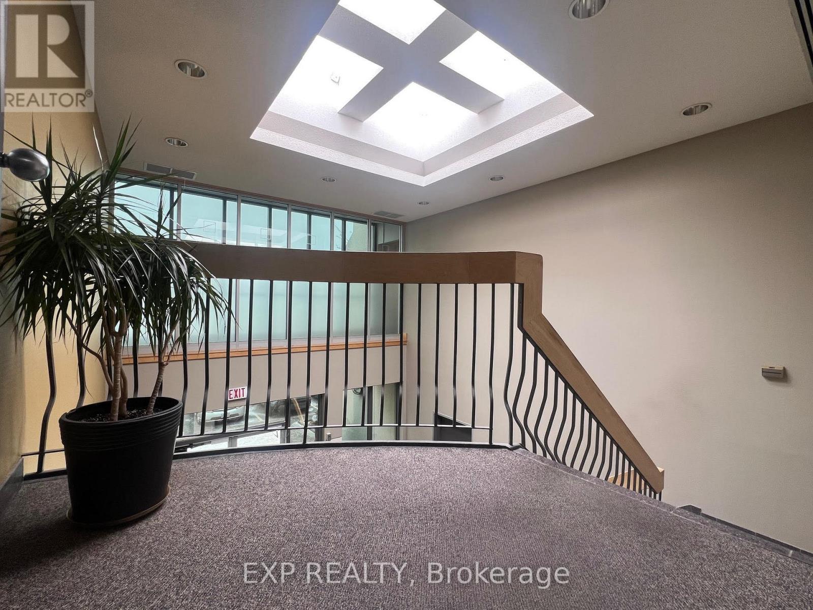 208 - 275 Renfrew Drive, Markham, Ontario  L3R 0C8 - Photo 3 - N12006075