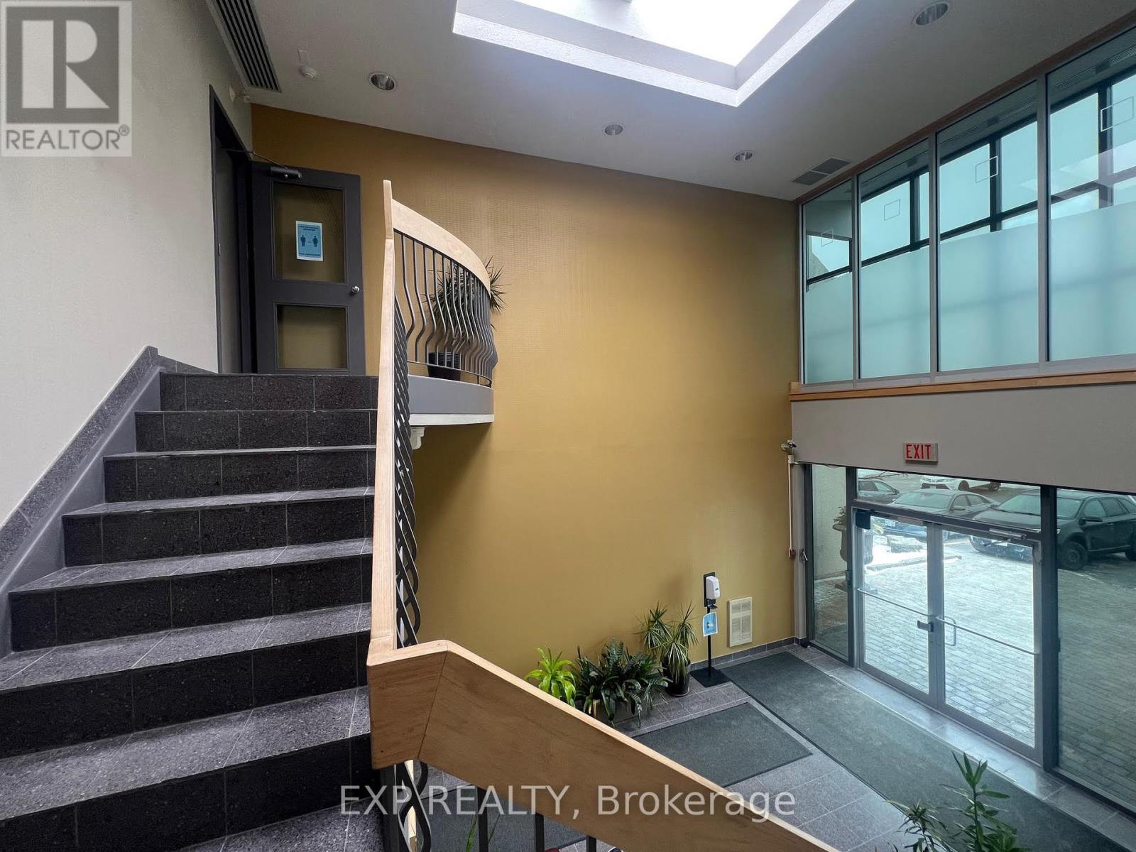 208 - 275 Renfrew Drive, Markham, Ontario  L3R 0C8 - Photo 4 - N12006075