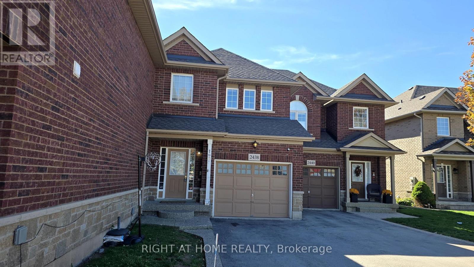 2438 SHADOW COURT, Oakville, Ontario