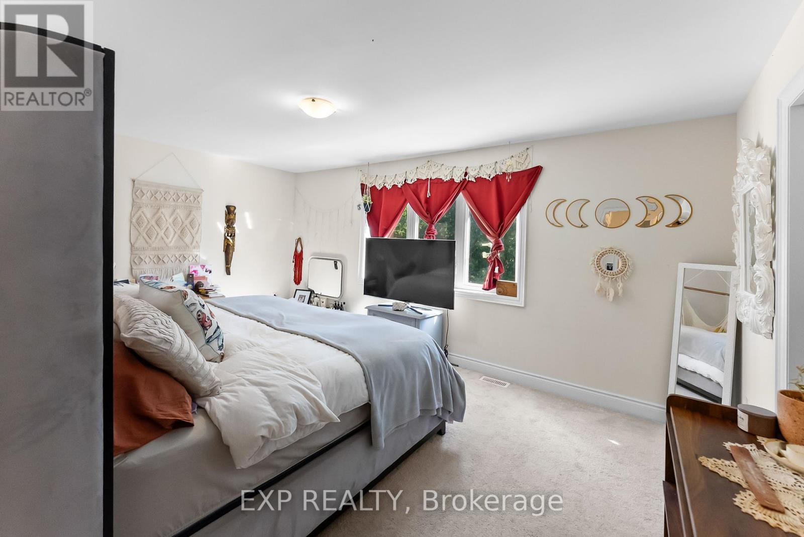 7712 Tupelo Crescent, Niagara Falls (Brown), Ontario  L2H 3R8 - Photo 17 - X12438959