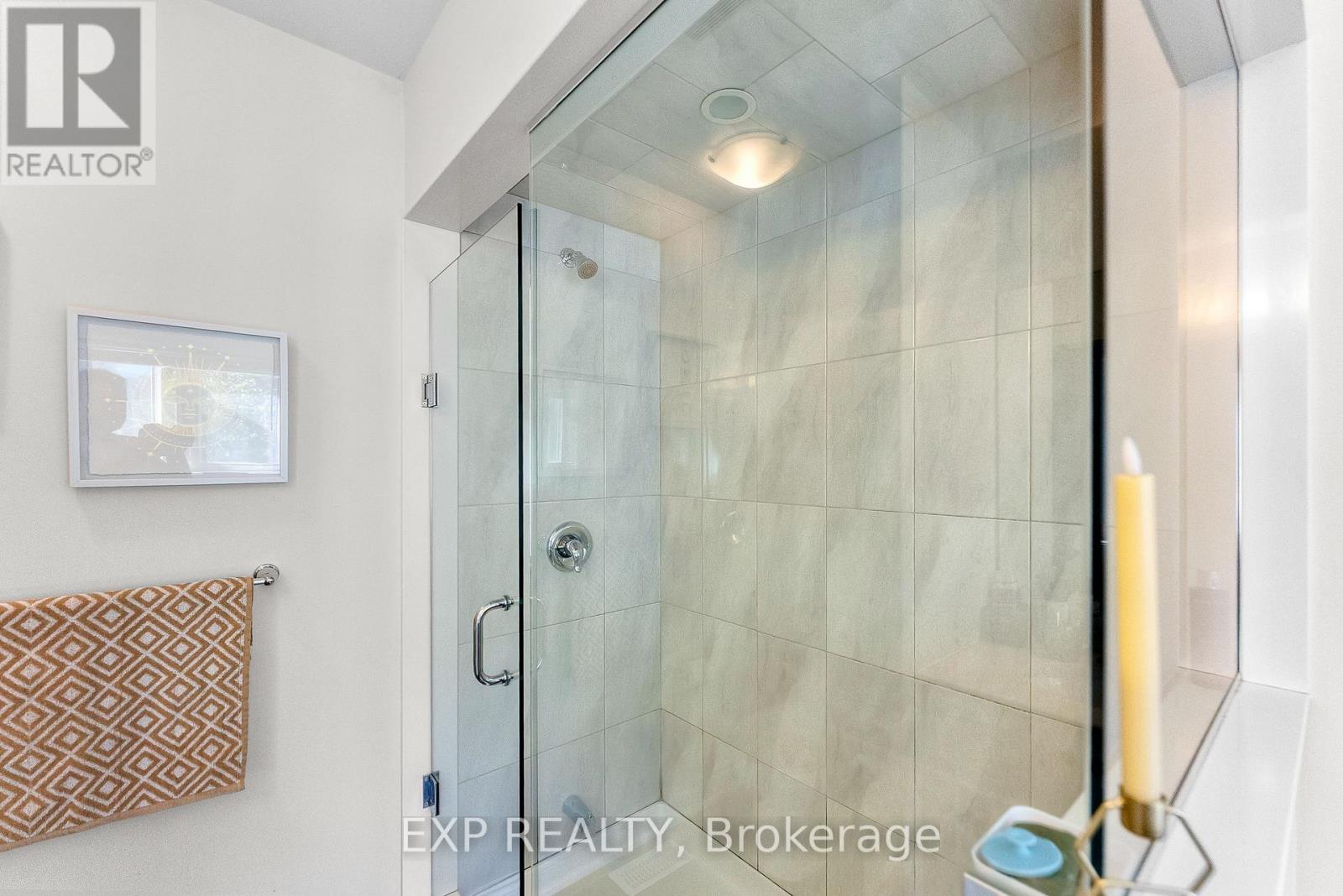 7712 Tupelo Crescent, Niagara Falls (Brown), Ontario  L2H 3R8 - Photo 21 - X12438959