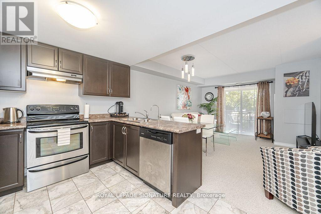 111 - 67 KINGSBURY SQUARE, Guelph, Ontario