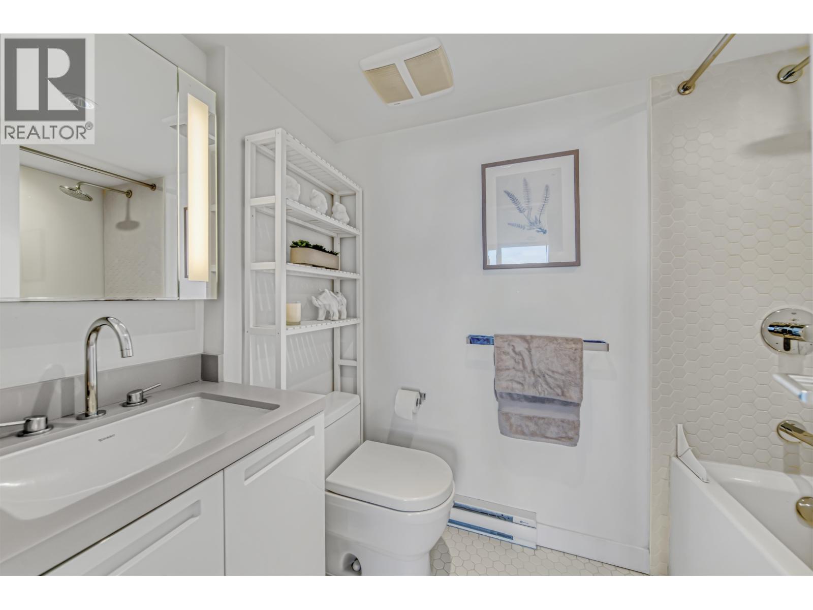 Ph7 188 Keefer Street, Vancouver, British Columbia  V6A 0E3 - Photo 21 - R3054420