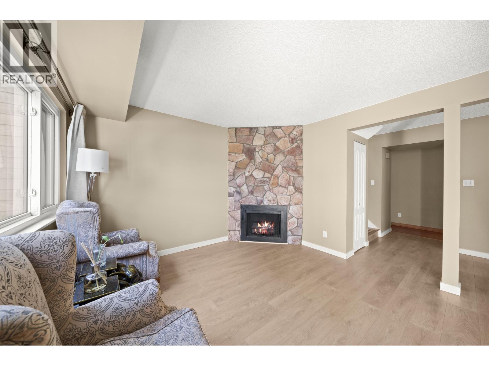 1936 Goleta Drive, Burnaby, British Columbia  V5A 1P6 - Photo 5 - R3054426